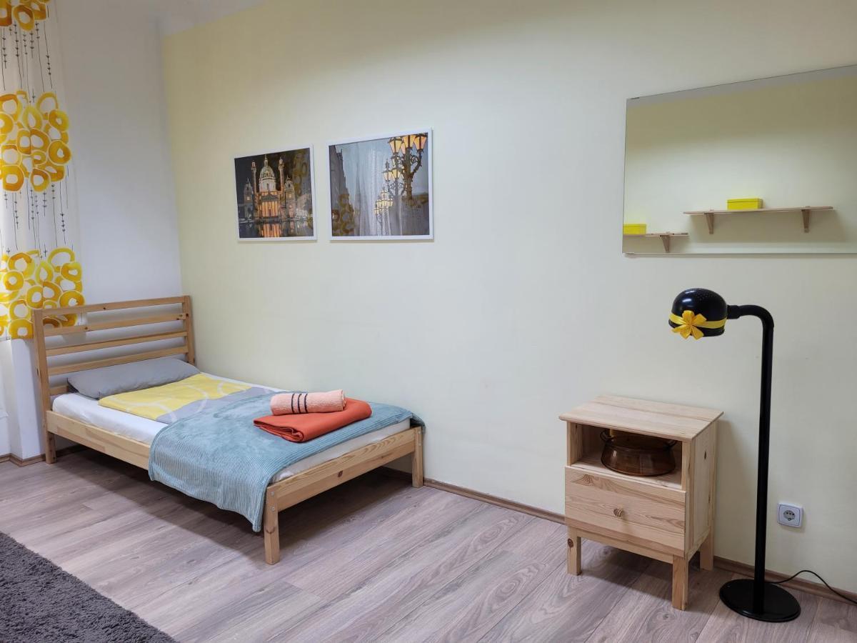 Budget Studio Near Prater Wina Bagian luar foto