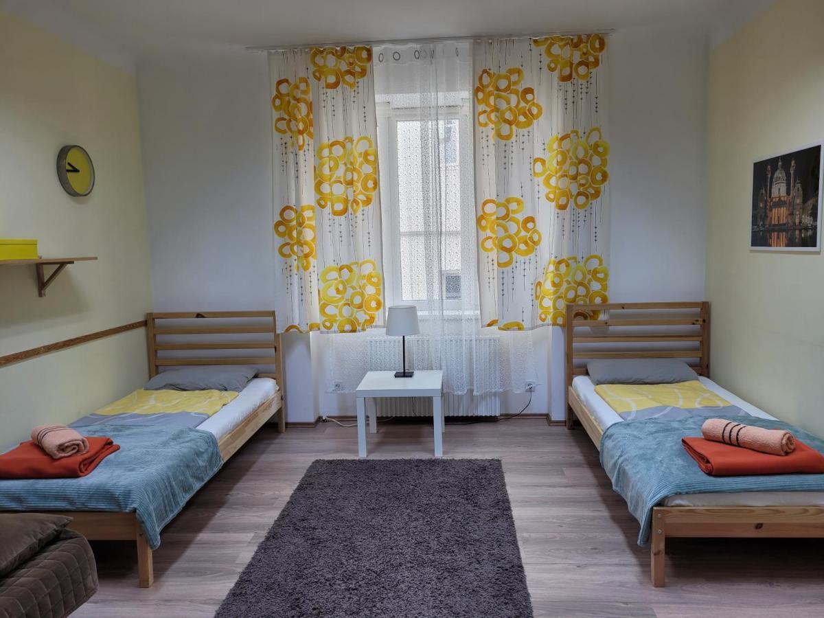 Budget Studio Near Prater Wina Bagian luar foto